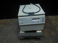 BAXTER MEGAFUGE 1.0 CENTRIFUGE