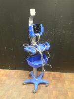 GE CARESCAPE V100 VITAL SIGN MONITOR ON ROLLING STAND