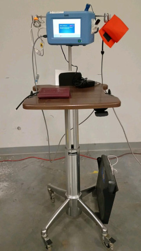 MIDMARK IQVITALS VITAL SIGNS MONITOR WITH TELEWEIGH SCALE ON ROLLING STAND