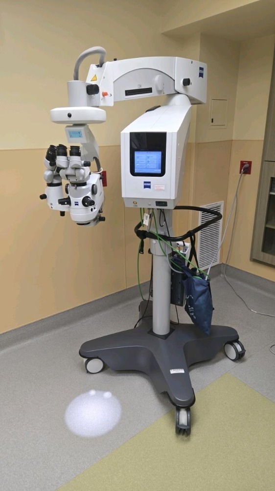 CARL ZEISS OPMI LUMERA 700 SURGICAL MICROSCOPE WITH 2 F170 TILTING HEAD ...