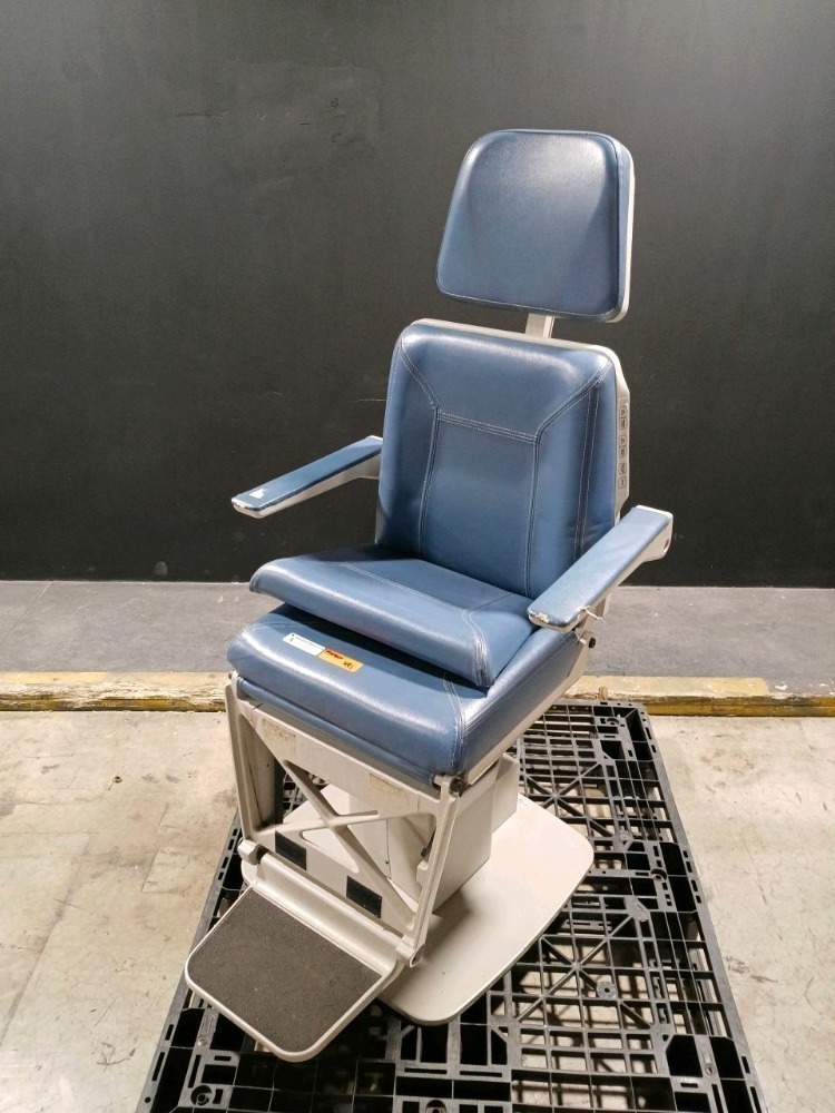 MIDMARK 491 POWER EXAM CHAIR