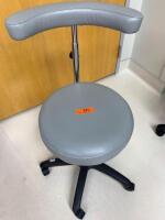 INTENSA SURGICAL STOOL W/ CURVED BACK