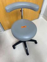 INTENSA SURGICAL STOOL W/ CURVED BACK