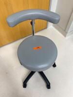 INTENSA SURGICAL STOOL W/ CURVED BACK