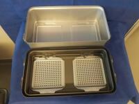 V MUELLER CD3-9CDL GENESIS STERILIZATION CONTAINER W/ LID 9" DEEP