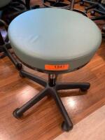 OAKWORKS EXAM STOOL