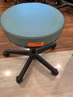 OAKWORKS EXAM STOOL