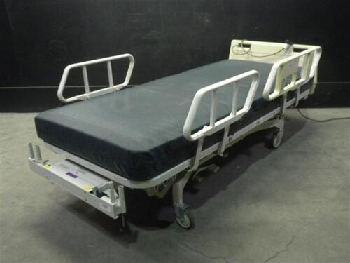 HILL-ROM ADVANCE 1105 HOSPITAL BED WITH HEAD BOARD