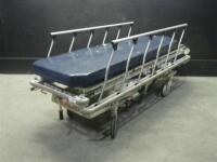 HILL-ROM 883 STRETCHER