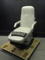 MIDMARK PODIATRY 417 POWER EXAM CHAIR WITH FOOT CONTROL