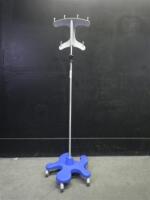 PEDIGO IV POLE ON ROLLING STAND