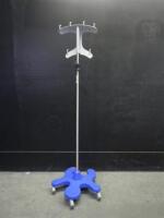 PEDIGO IV POLE ON ROLLING STAND