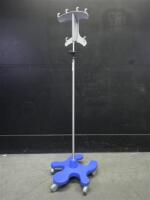 PEDIGO IV POLE ON ROLLING STAND