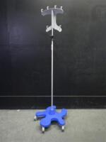 PEDIGO IV POLE ON ROLLING STAND