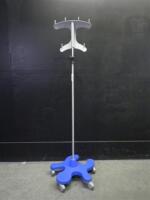 PEDIGO IV POLE ON ROLLING STAND