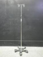 PEDIGO IV POLE ON ROLLING STAND