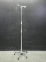 IV POLE ON ROLLING STAND