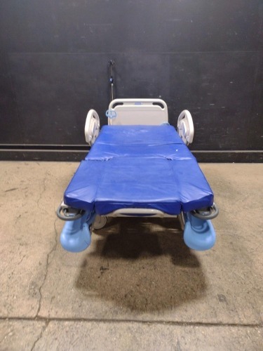 HILL-ROM AFFINITY 4 BIRTHING BED