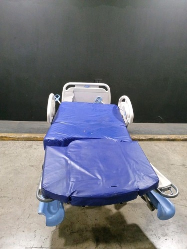 HILL-ROM AFFINITY 4 BIRTHING BED
