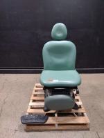 MIDMARK 630 POWER EXAM CHAIR