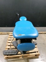 MIDMARK 630 POWER EXAM CHAIR