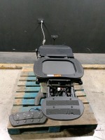 MIDMARK 630 POWER EXAM CHAIR