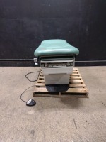 MIDMARK 622 POWER EXAM TABLE