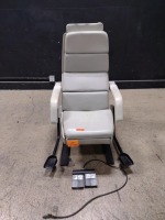MIDMARK 413 POWER EXAM CHAIR