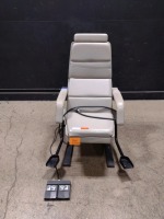 MIDMARK 413 POWER EXAM CHAIR
