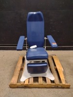 UMF 8678 POWER EXAM CHAIR