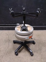 LOT OF (2) STOOLS