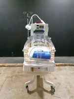 OHMEDA GIRAFFE INFANT INCUBATOR