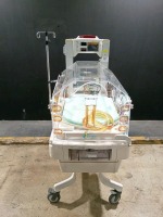 OHMEDA GIRAFFE INFANT INCUBATOR