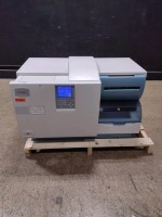 BIOMERIEUX VITEK 2 LAB ANALYZER