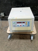 HERAEUS LABOFUGE 400 CENTRIFUGE