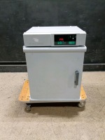 FISHER SCIENTIFIC 637D INCUBATOR