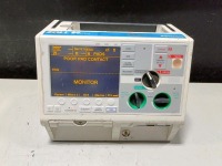 ZOLL M-SERIES DEFIB WITH PACING, 12 LEAD ECG, SPO2, NIBP, ANALYZE