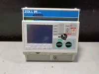 ZOLL M-SERIES DEFIB WITH PACING, 3 LEAD ECG, SPO2, NIBP, ANALYZE
