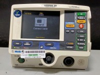 MEDTRONIC/PHYSIO-CONTROL LIFEPAK 20 DEFIB WITH PACING, 3 LEAD ECG, ANALYZE