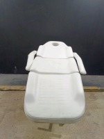MASSAGE CHAIR