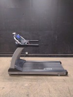 TRUE PERFORMANCE 100 TREADMILL