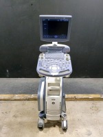 GE VOLUSON P8 ULTRASOUND MACHINE (SERIAL # 246684SU5) (DOM:2/2014) (OPTIONS: 3D/4D ADVANCED, DICOM, BT ACTIVATION) (13.0.0 SOFTWARE VERSION) (ID# 31)
