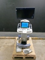 GE LOGIQ P7 ULTRASOUND MACHINE (SERIAL# 317585SU8) (DOM: 2/2016) (OPTIONS: DICOM, SCAN ASSISTANT, LOGIQVIEW, ONBOARD REPORTING, AUTOIMT, BFLOW) (R1.0.5 SOFTWARE VERSION) (ID# 76)