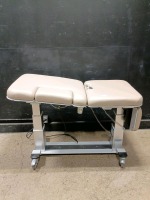 OAKWORKS ULTRASOUND TABLE