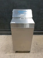 STRYKER 301 PLASTER DISPENSER