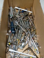 LOT OF VARIOUS INSTRUMENTS