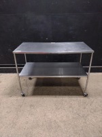 SS TABLE