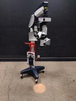 LEICA M822 SURGICAL MICROSCOPE TO INCLUDE DUAL MOUNT BINOCULARS WITH EYEPIECES BOTH (10X/21, 8.33X/22) BOTTOM LENSE (WD=200MM) & WIRELESS MULTI-FUNCTION FOOTSWITCH ON STAND