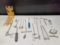 LOT OF VARIOUS INSTRUMENTS
