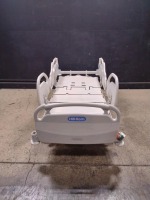 HILL-ROM ADVANTA 2 HOSPITAL BED